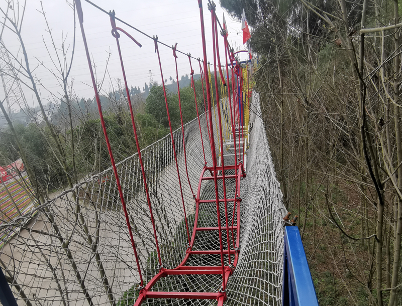 Rope Net Weaving and Assembly